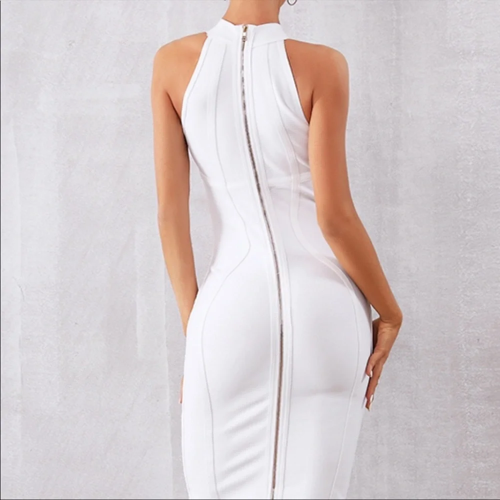 NWT bodycon halter dress with back zipper . Sexy, stylish and trendy. - Picture 4 of 5
